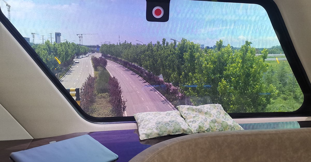 LUMINEQ-transparent-displays-on-the-worlds-fastest-train-1200x628